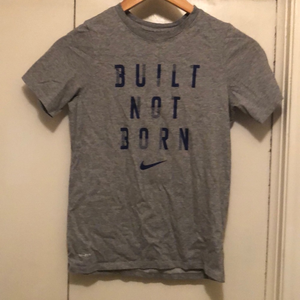 Nike t shirt